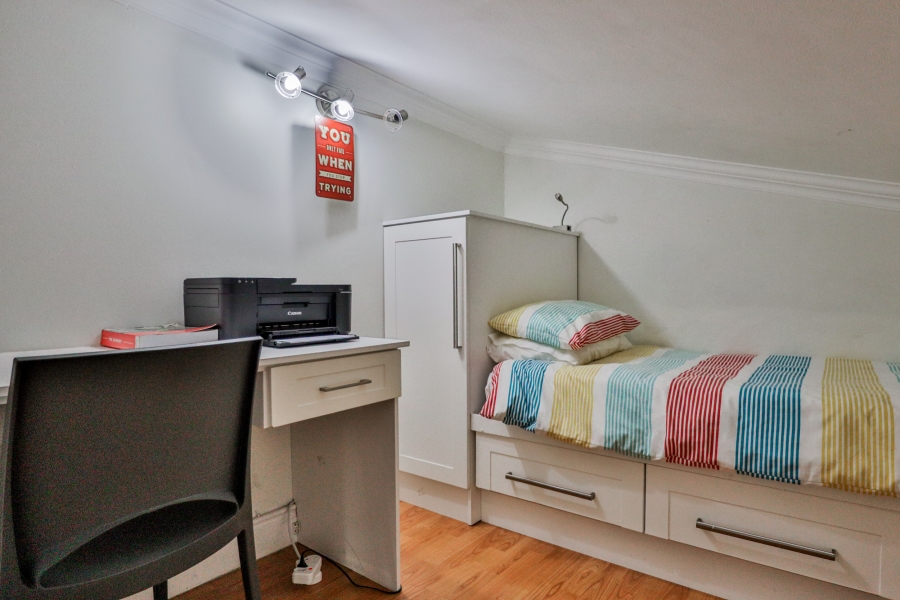 To Let 2 Bedroom Property for Rent in Rondebosch Western Cape